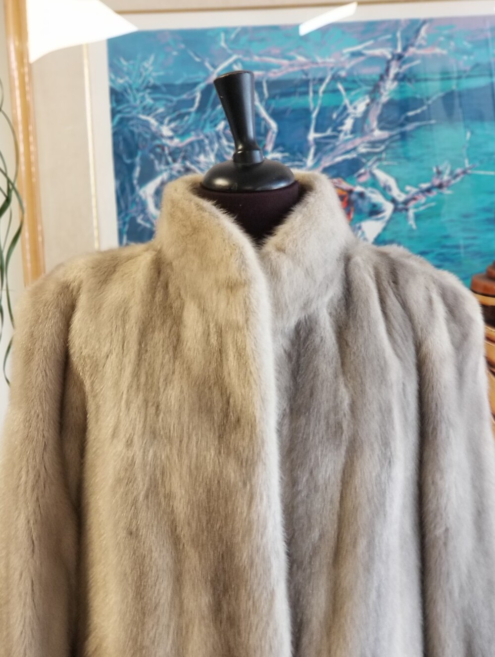 $2895 Classic Light Gray Mink Coat - Picture 7 of 10